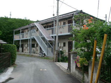 新井ﾊｲﾂ