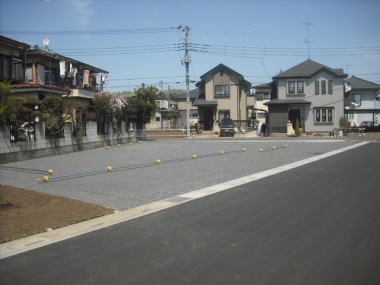 ﾌｧｰｽﾄ駐車場