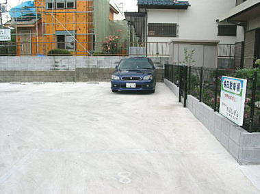 横田駐車場